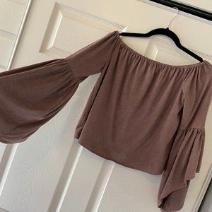 size s off shoulder beautiful color, worn once